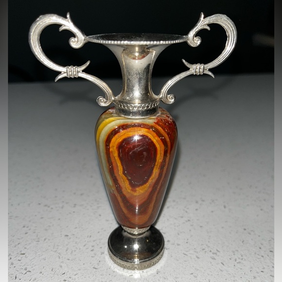 Vero Onix Other - Vintage Italian VERO ONIX Real Onyx Vase w/ Ornate Scroll Handles MCM Decor